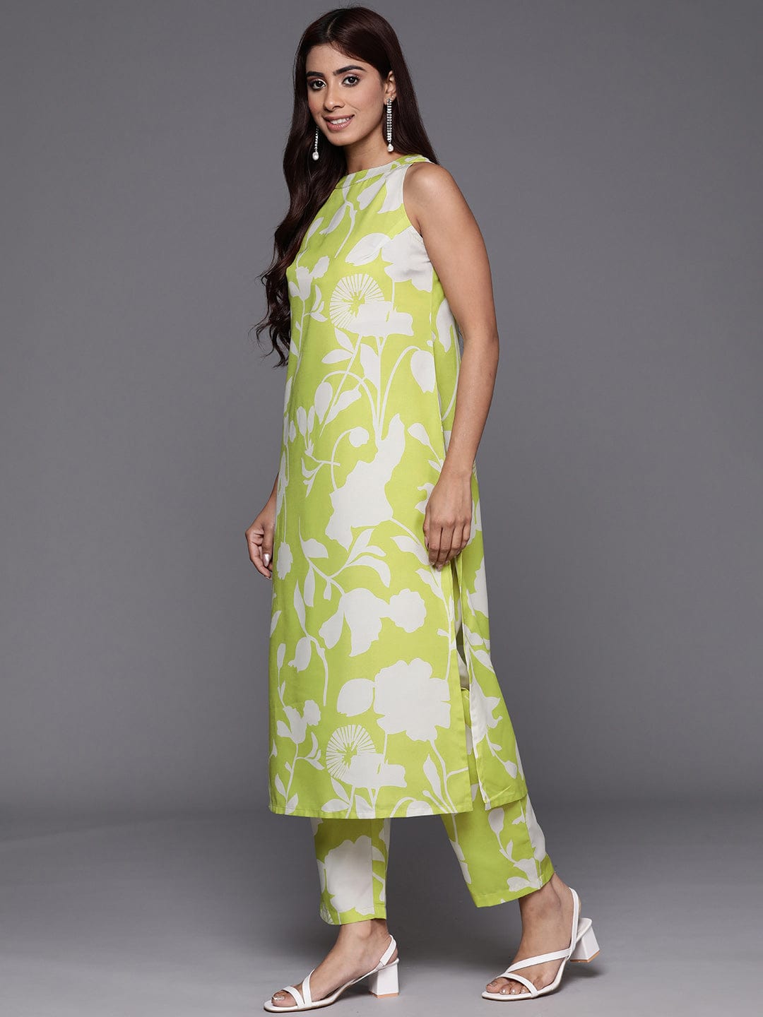 Varanga Women Lime Green Halter Neck Kurta With Bottom