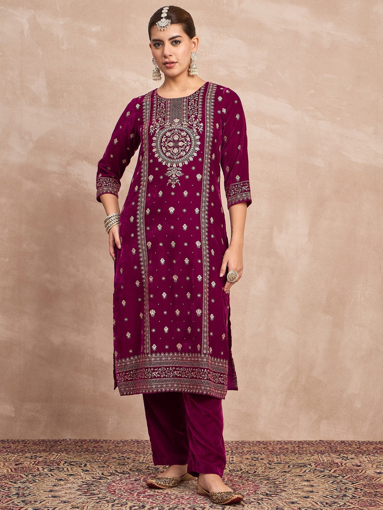 Velvet Kurta With Silver Print, Paired With  Trousers For An Elegant, Everyday Look
