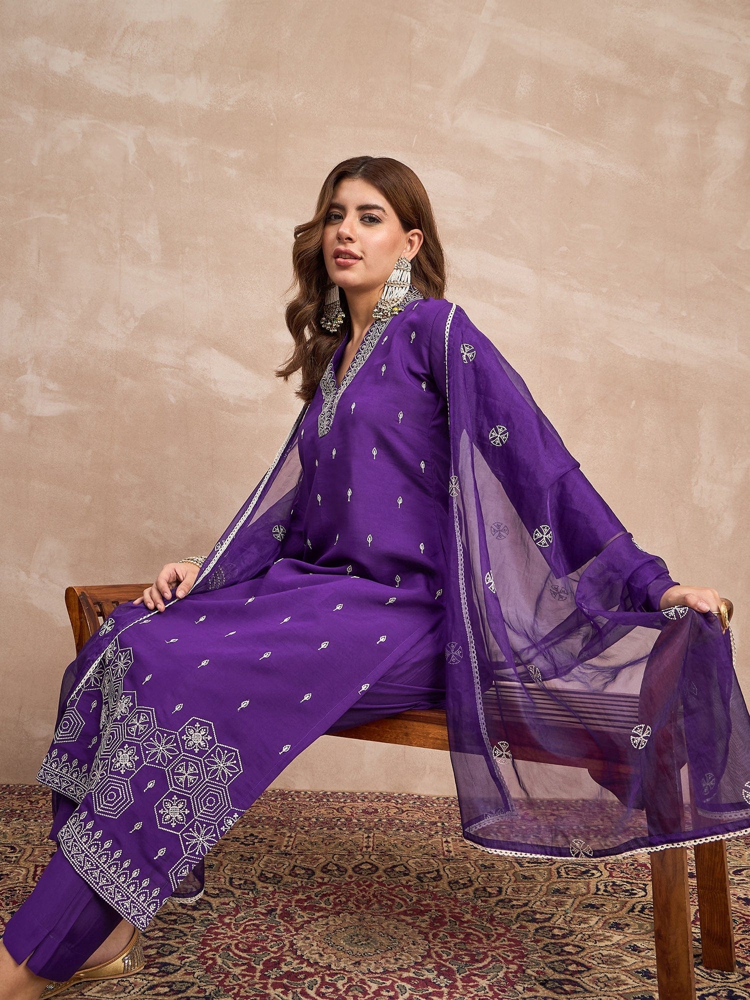Kurta With Thread Embroidery And A V-Neck, Paired With Solid Ankle-Length Trousers And An Embroidered Dupatta For A Refined Ethnic Look