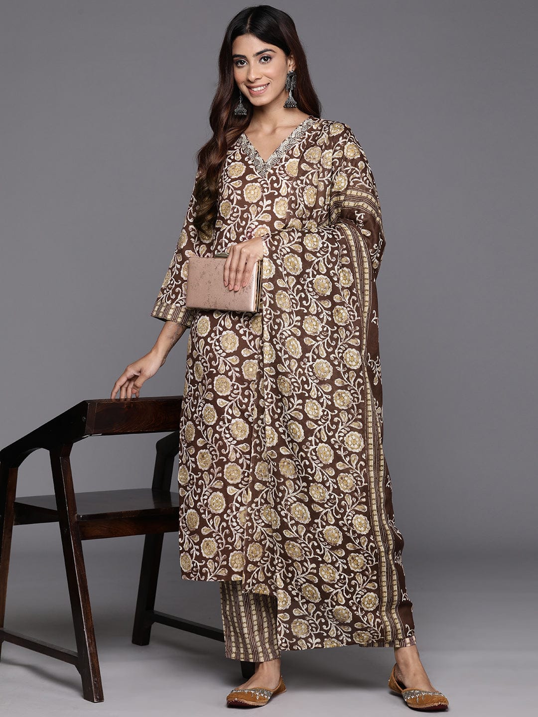 Varanga Women Brown Floral Printed Kurta Paired With Bottom & Dupatta