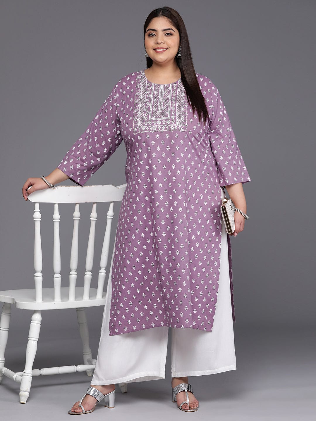 Varanga Women Mauve & Off White Ethnic Motifs Printed Gotta Patti Kurta