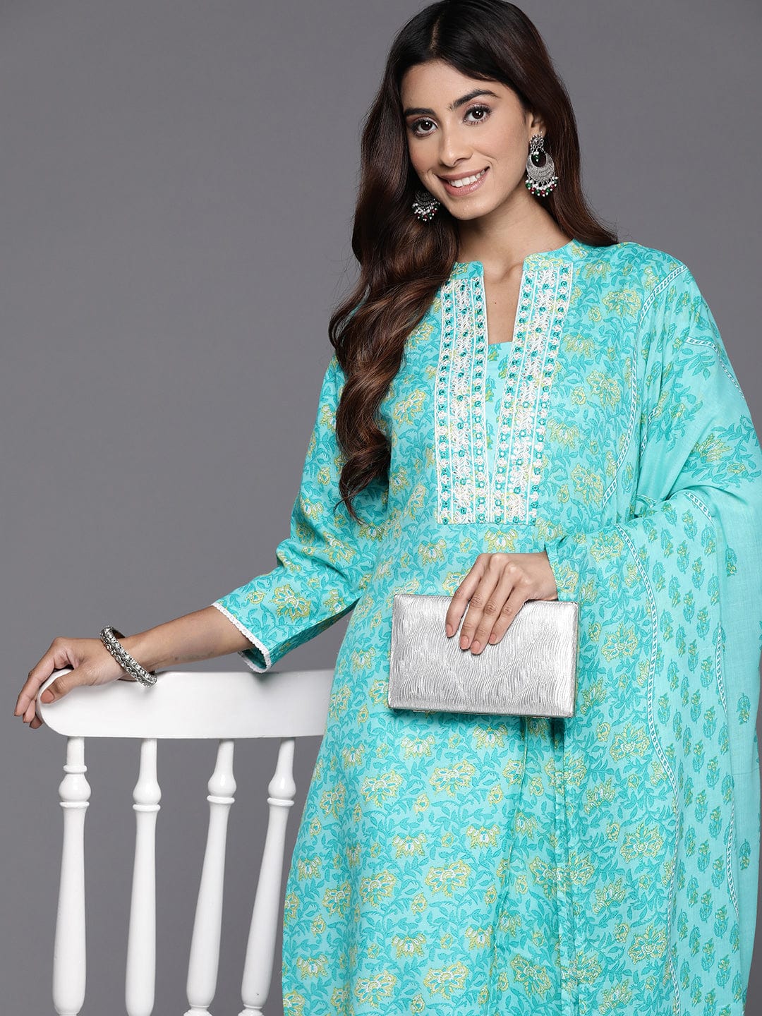 Varanga Women Blue Floral Kurta Paired With Bottom & Dupatta