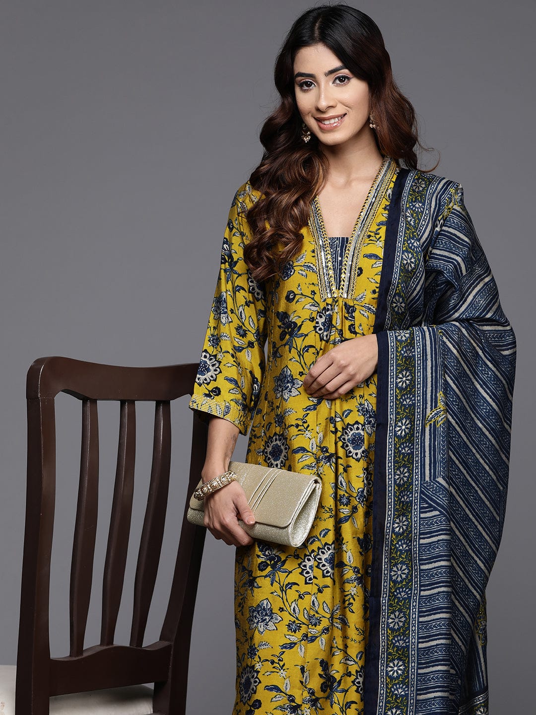 Varanga Women Floral Printed Regular Sequinned Chanderi Silk Kurta with Trousers & With Dupatta