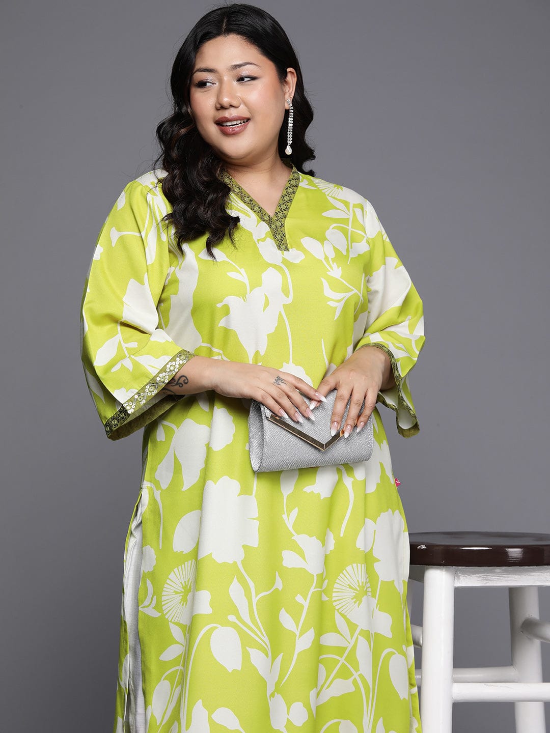 Varanga Women Plus Size Lime Green Floral Printed Kurta With V Neck And Three Quarter Bell Sleeves Pl24 Vkur1071