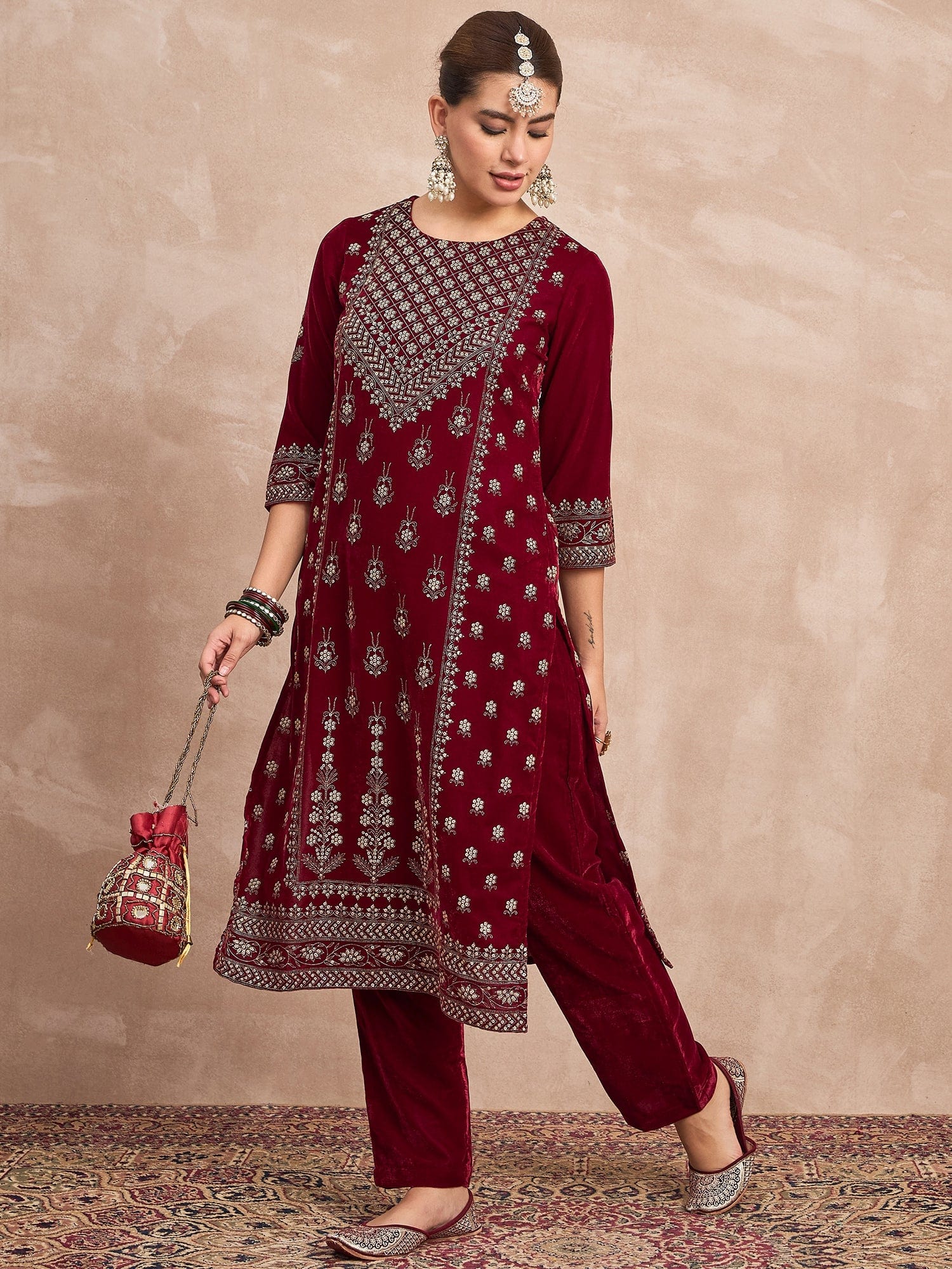 Velvet Kurta With Silver Print, Paired With  Trousers For An Elegant, Everyday Look