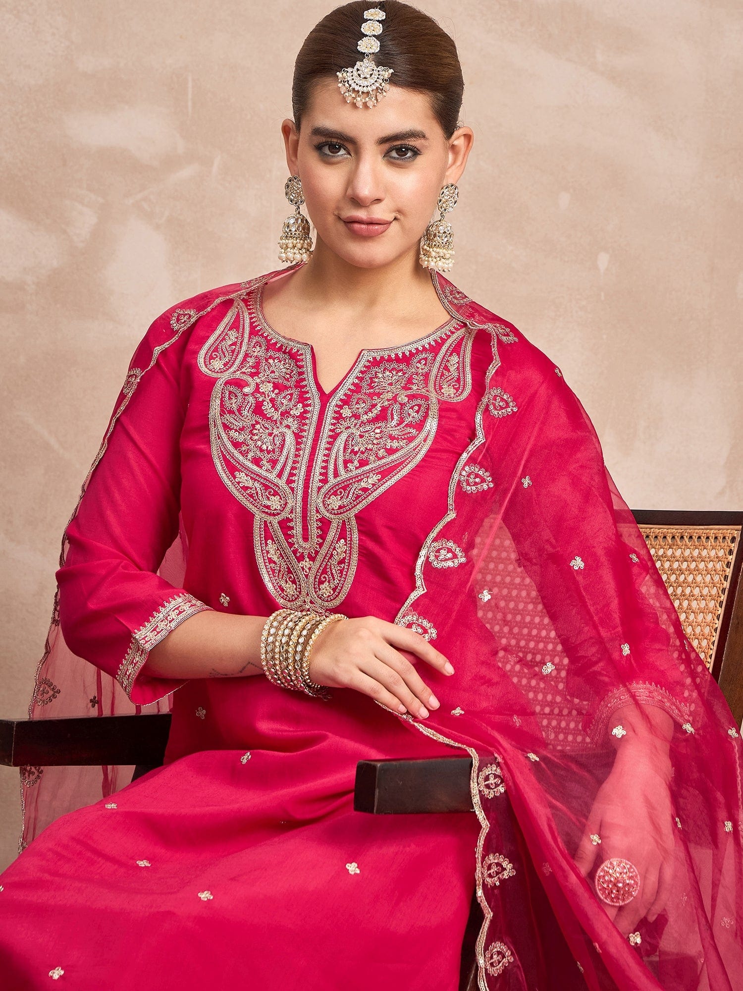 Fuchsia Straight-Fit Kurta Set With Intricate Zari Embroidery, Paired With Solid Ankle-Length Trousers And An Embroidered Dupatta For A Graceful Festive Look