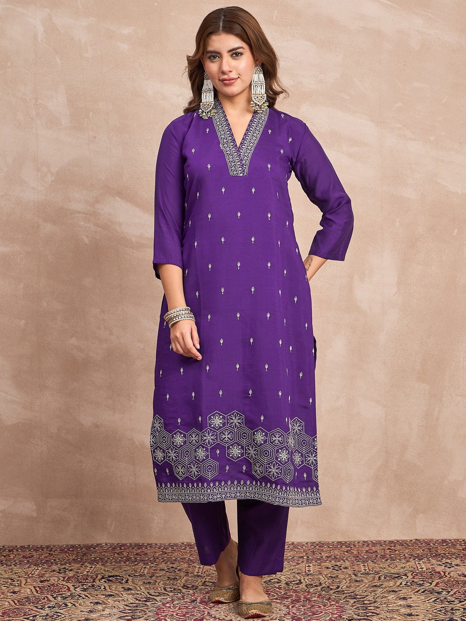 Kurta With Thread Embroidery And A V-Neck, Paired With Solid Ankle-Length Trousers And An Embroidered Dupatta For A Refined Ethnic Look