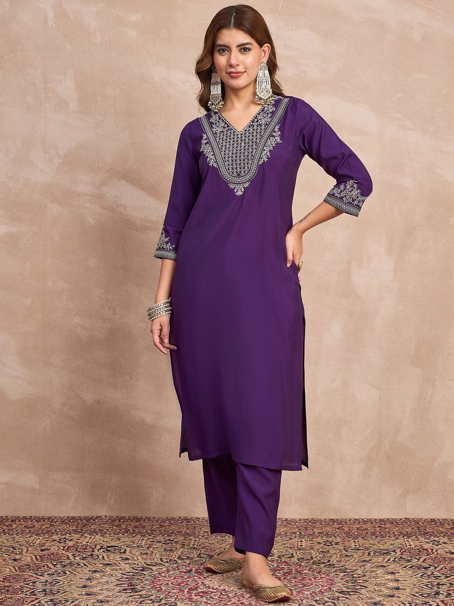 Kurta Set With Intricate Zari Embroidery, Paired With Solid Ankle-Length Trousers And An Embroidered Dupatta For A Graceful Festive Look