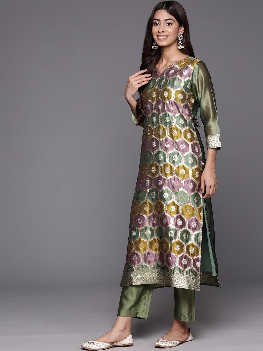 Varanga Green Geometric Woven Texture Straight Kurta Paired With Tonal Bottom And Dupatta