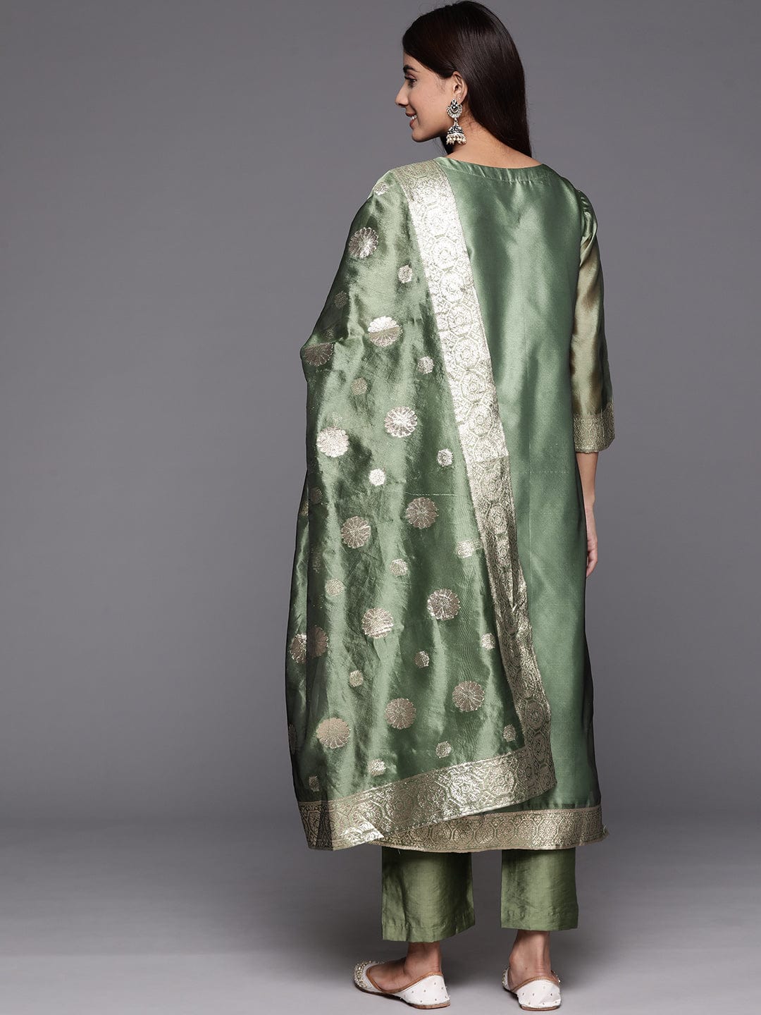 Varanga Green Geometric Woven Texture Straight Kurta Paired With Tonal Bottom And Dupatta