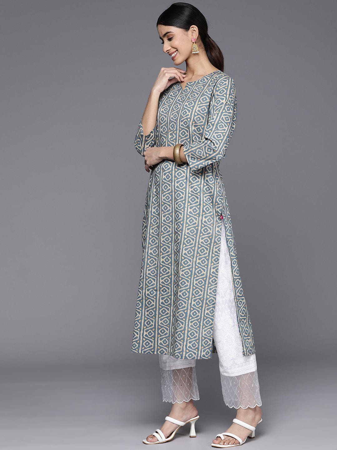KURTA