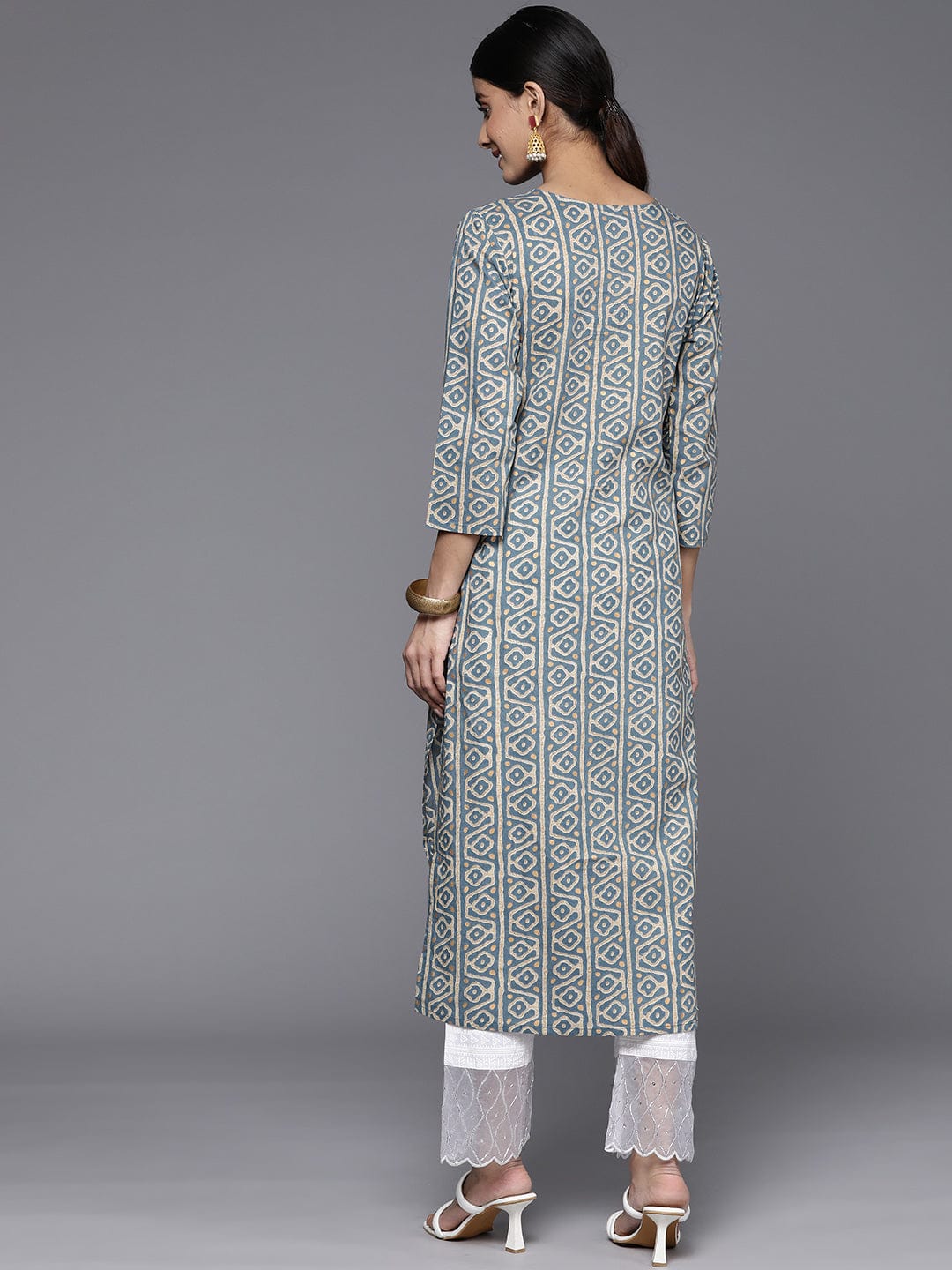 KURTA