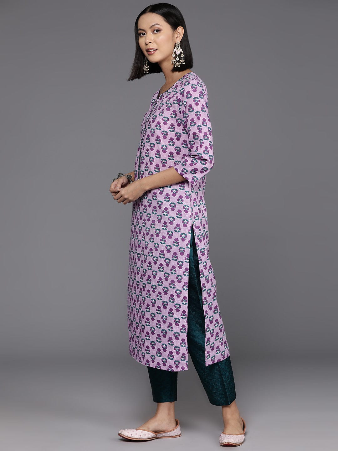 Varanga Women Ethnic Motifs Printed Sequinned Cotton Kurta