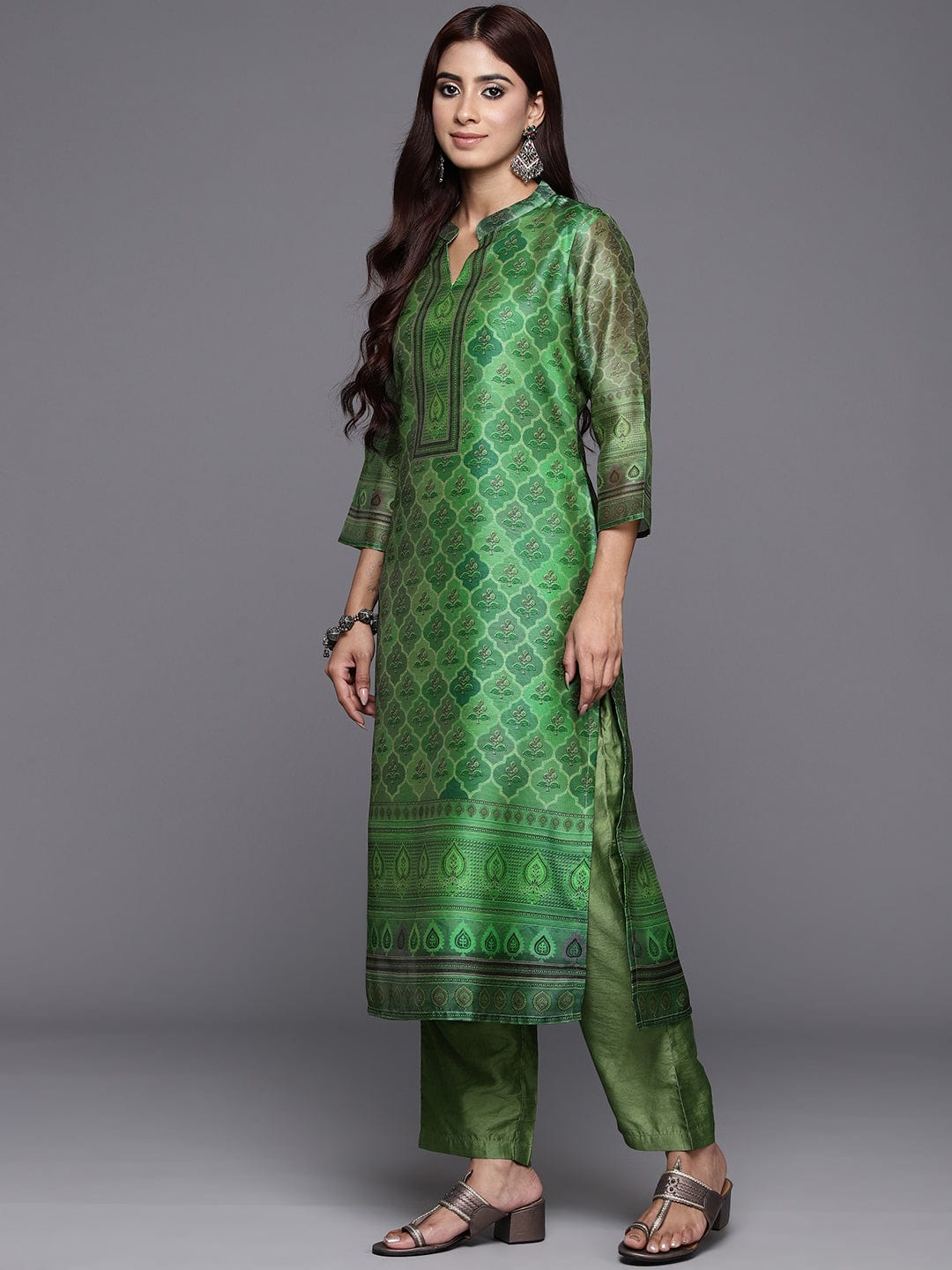 Varanga Women Green Ethnic Printed Straight Kurta With Bottom And Dupatta
