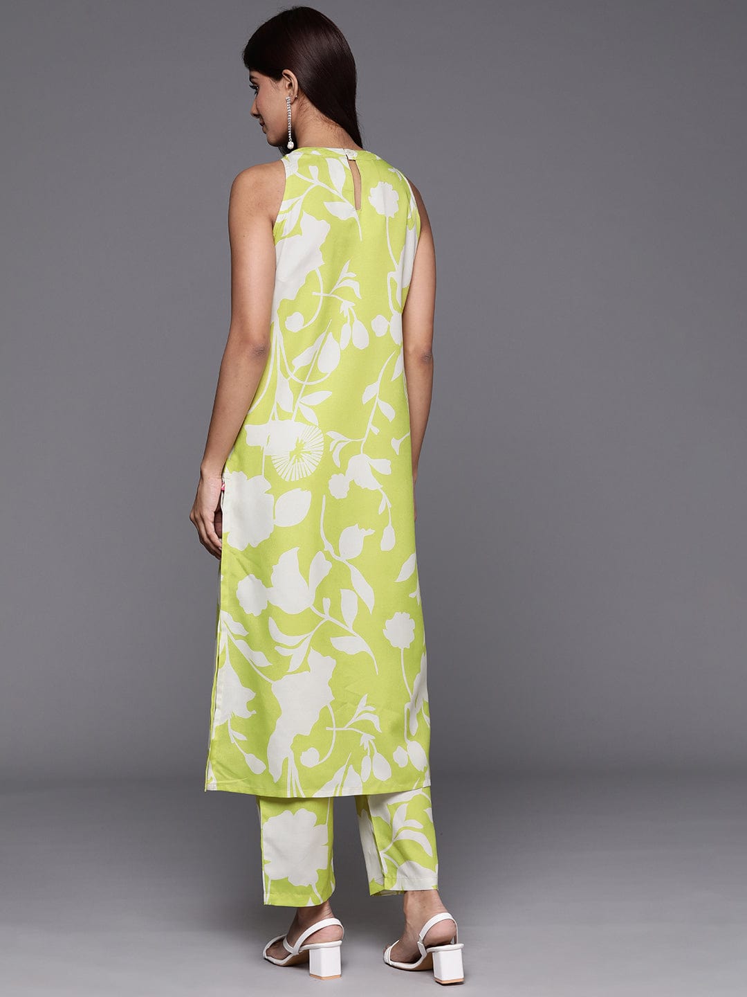 Varanga Women Lime Green Halter Neck Kurta With Bottom