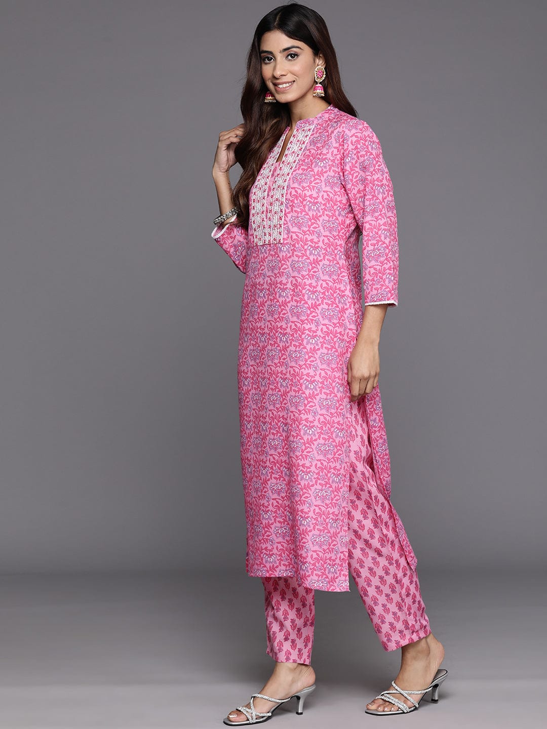Varanga Women Pink Floral Printed Kurta Paired With Bottom & Dupatta
