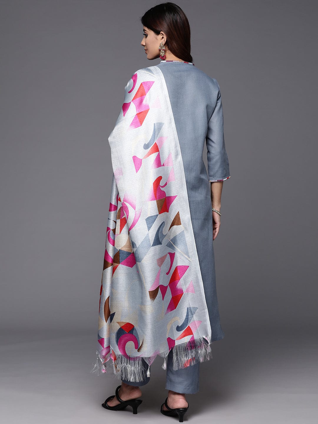 Varanga Women Grey Straight Kurta With Tonal Bottom & Printed Bhaghalpuri Dupatta