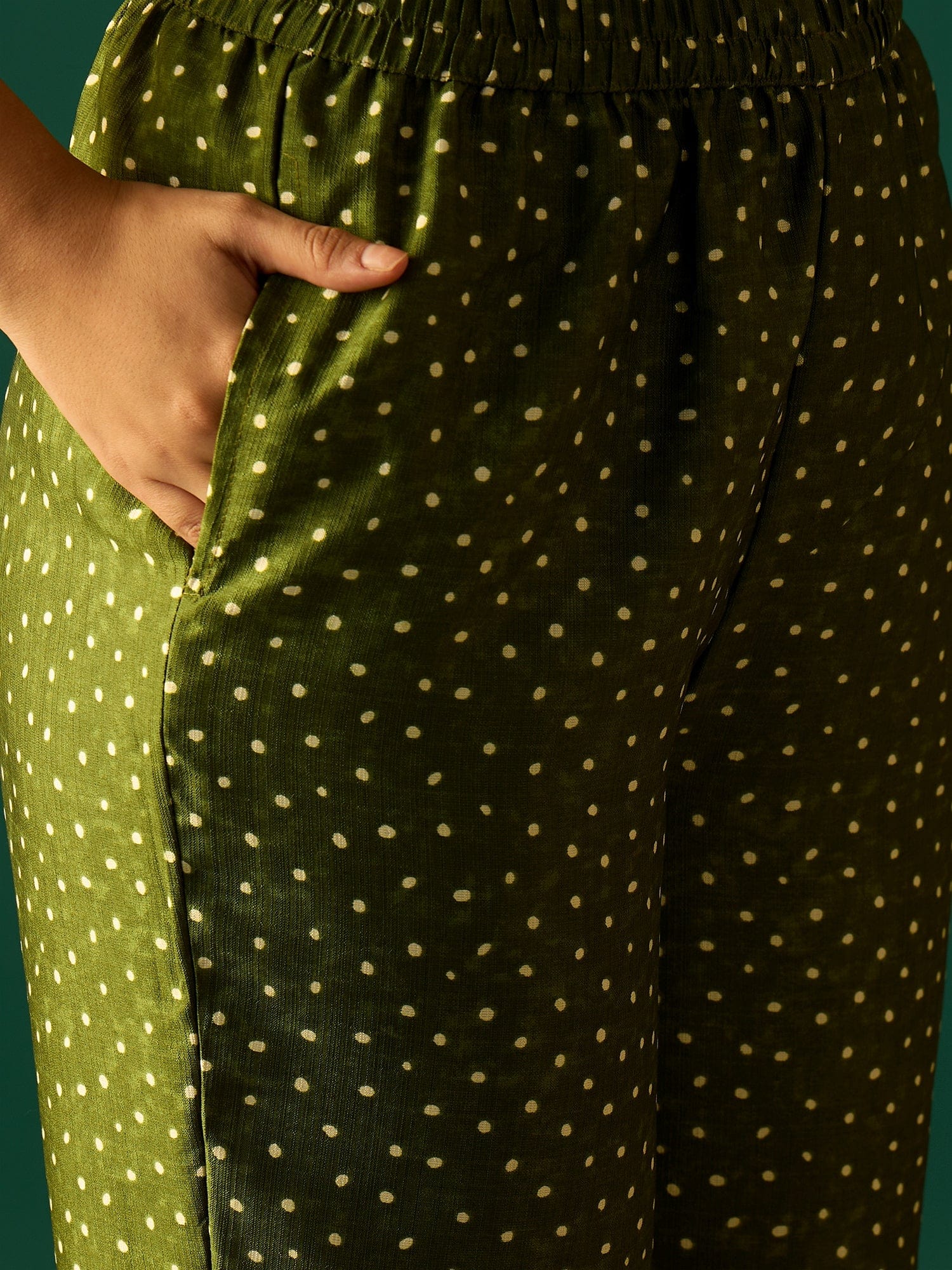 Kurta With Zari-Embroidered Yoke, Paired With Trousers And A Solid Lace-Detailed Dupatta