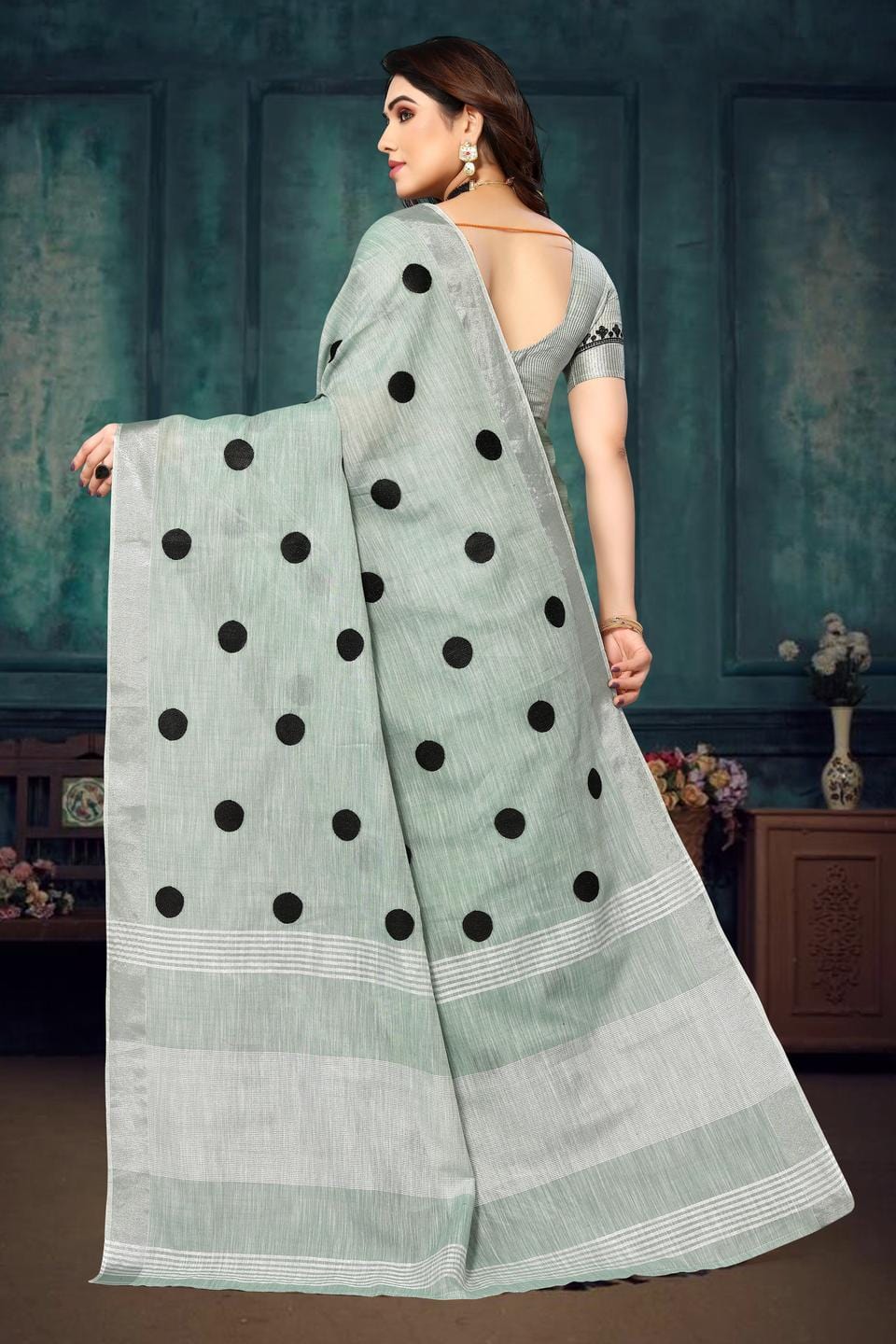 Ethnic Motifs Zari Woven Design Banarasi Saree