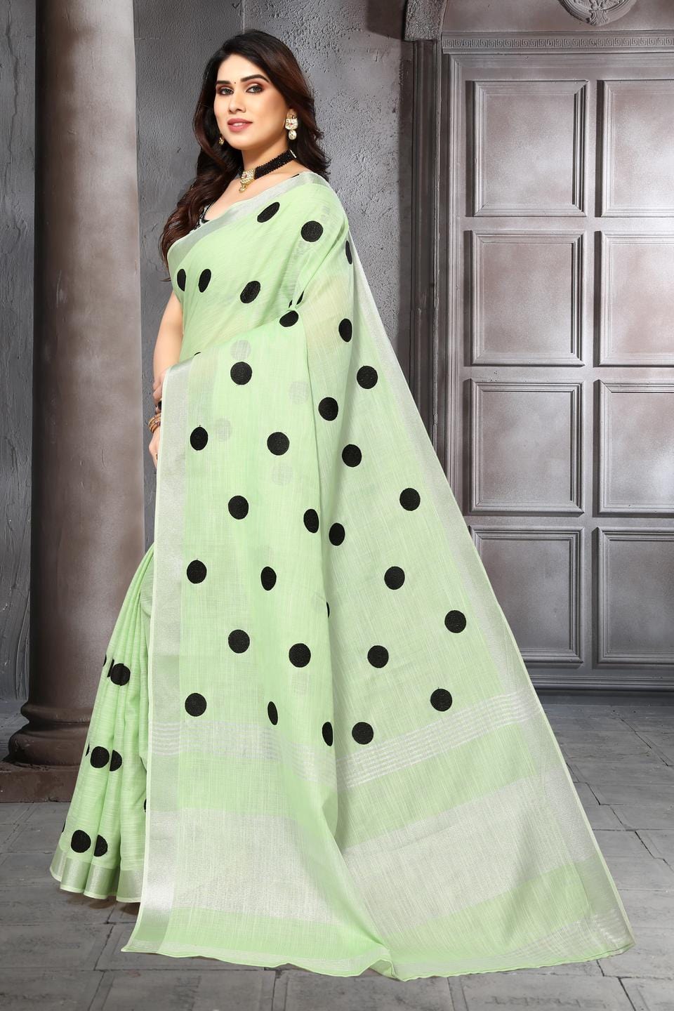 Ethnic Motifs Zari Woven Design Banarasi Saree