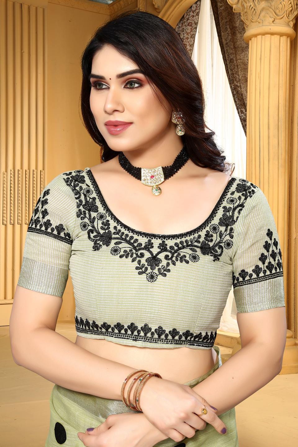 Ethnic Motifs Zari Woven Design Banarasi Saree