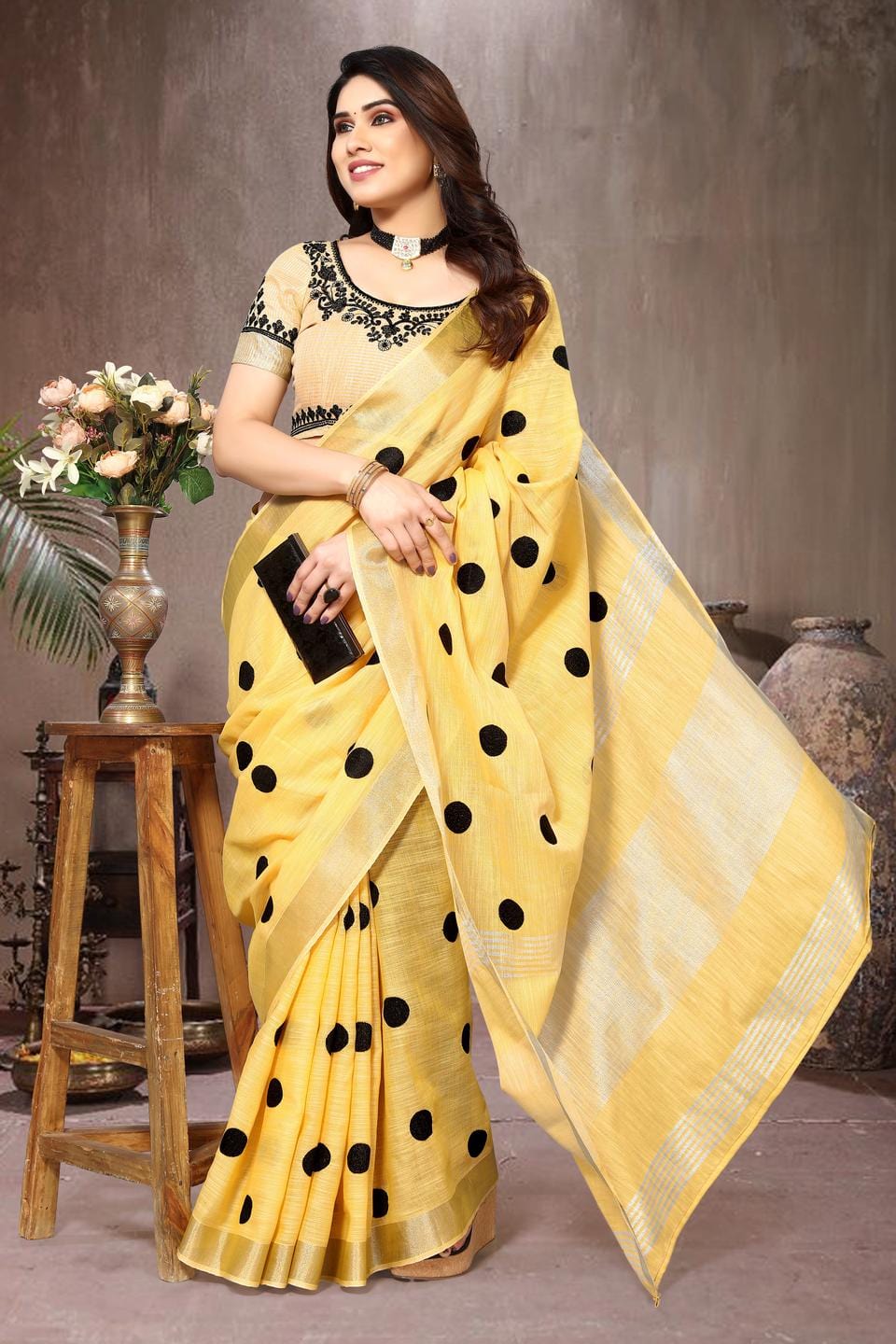 Ethnic Motifs Zari Woven Design Banarasi Saree