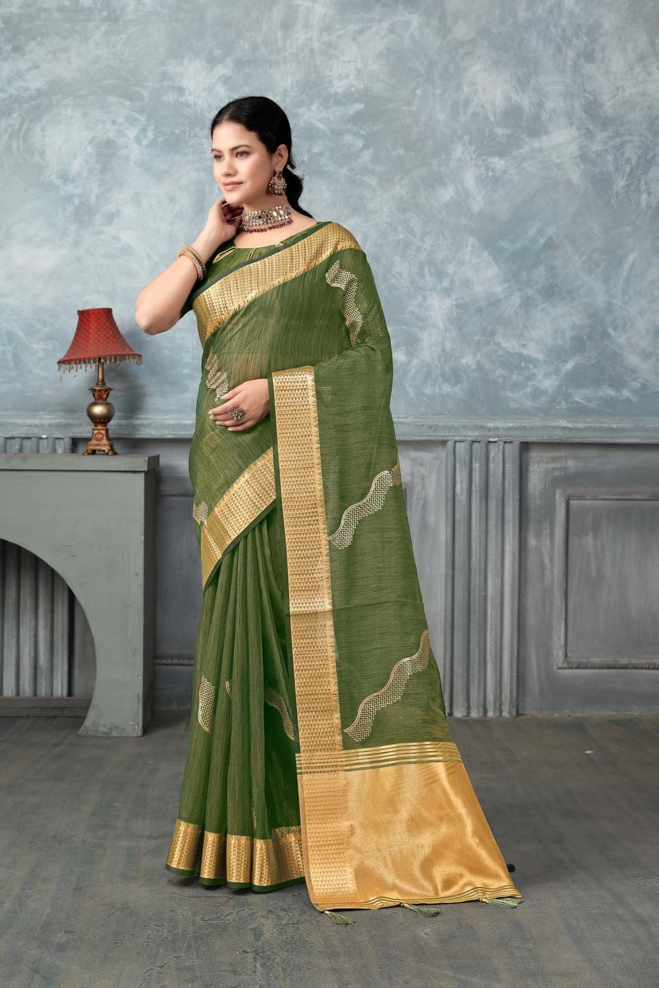 Ethnic Motifs Zari Woven Design Banarasi Saree