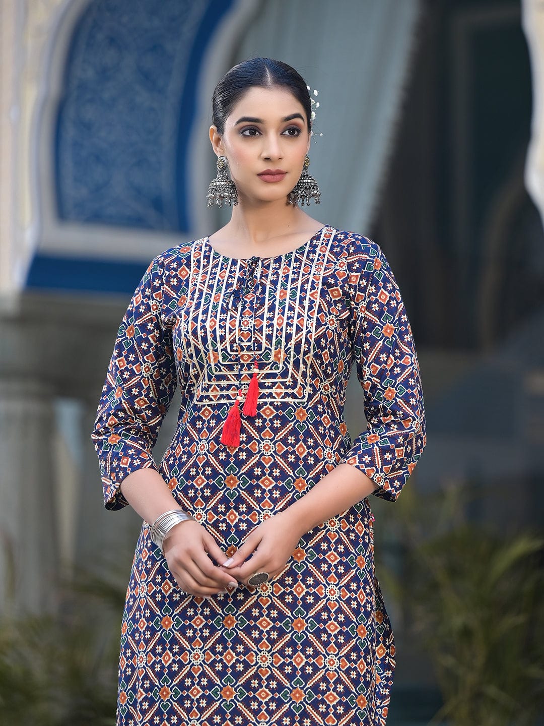 Varanga Women Blue And Beige Abstract Printed Kurta With Gota Work On Yoke And 3/4Th Sleeves