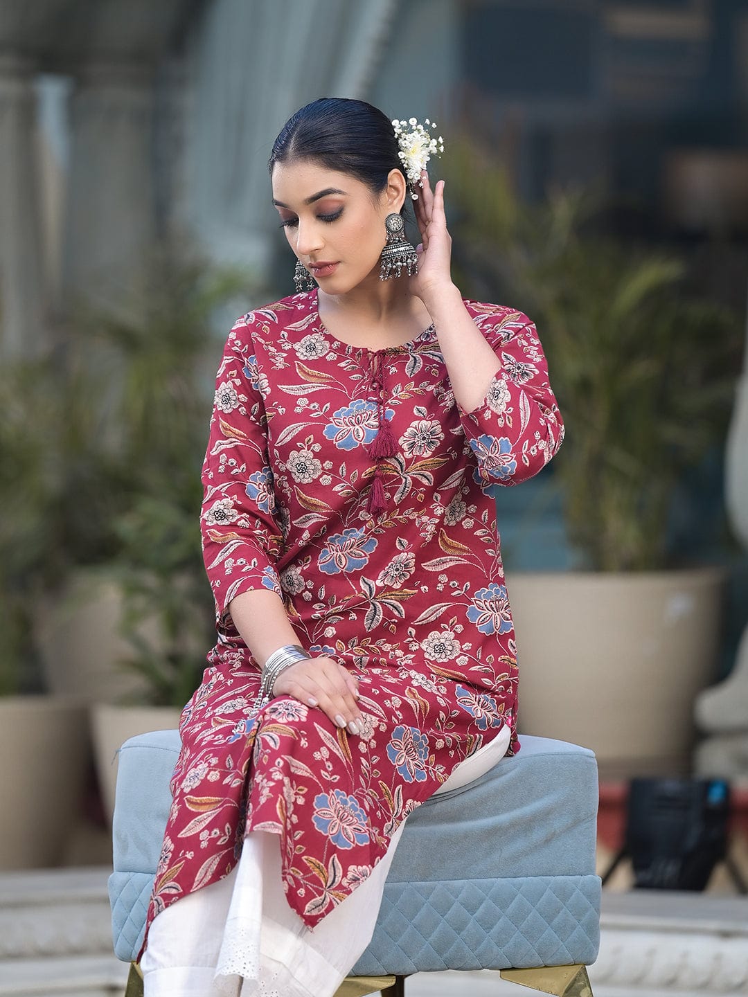 Varanga Women Maroon Floral Printed Straight Kurta With Side Slits