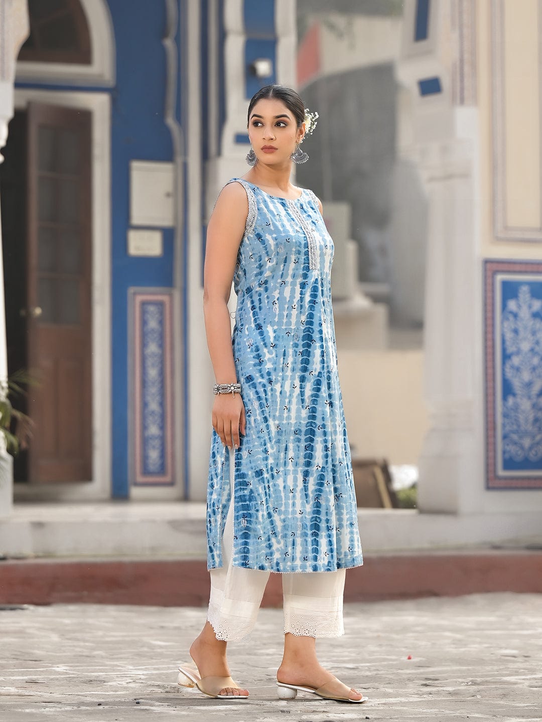 Varanga Women Straight Printed Siver Laced Kurta