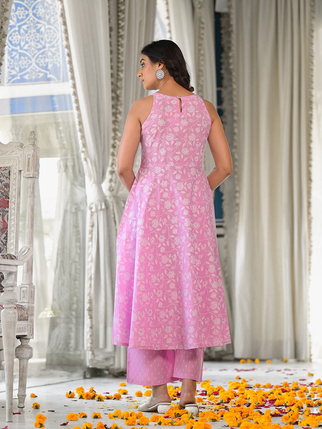 Varanga Women Lavender And White Floral Printed Anarkali Kurta Paired With Tonal Bottom