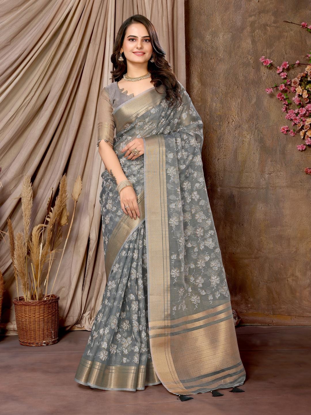 Ethnic Motifs Zari Woven Design Banarasi Saree