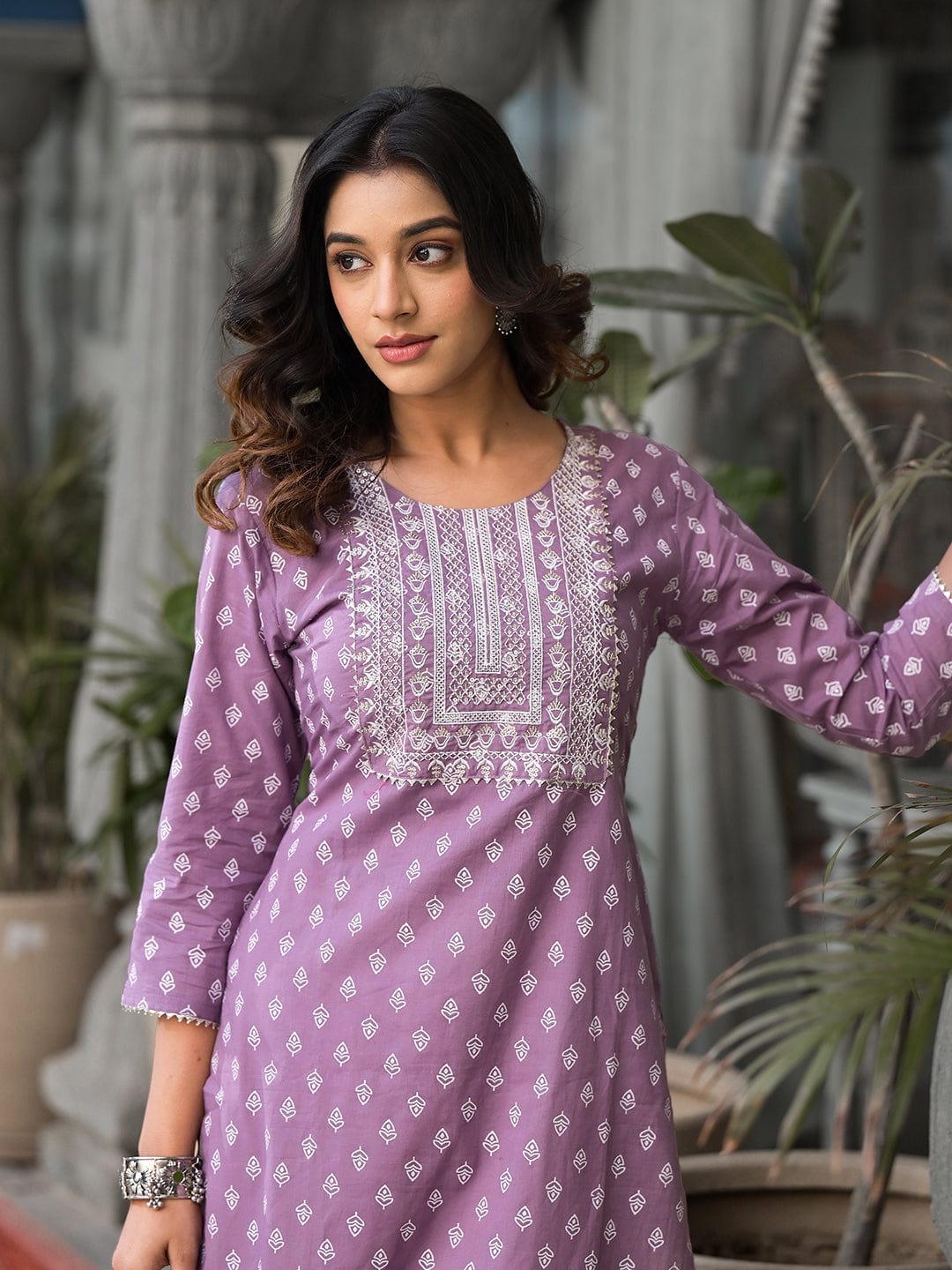 Varanga Mauve Straight Kurta With Embroidered Yoke