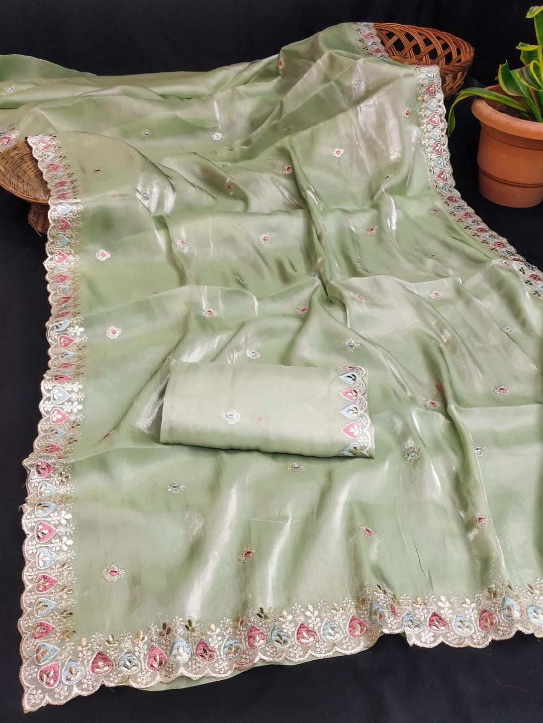 Ethnic Motifs Zari Woven Design Banarasi Saree