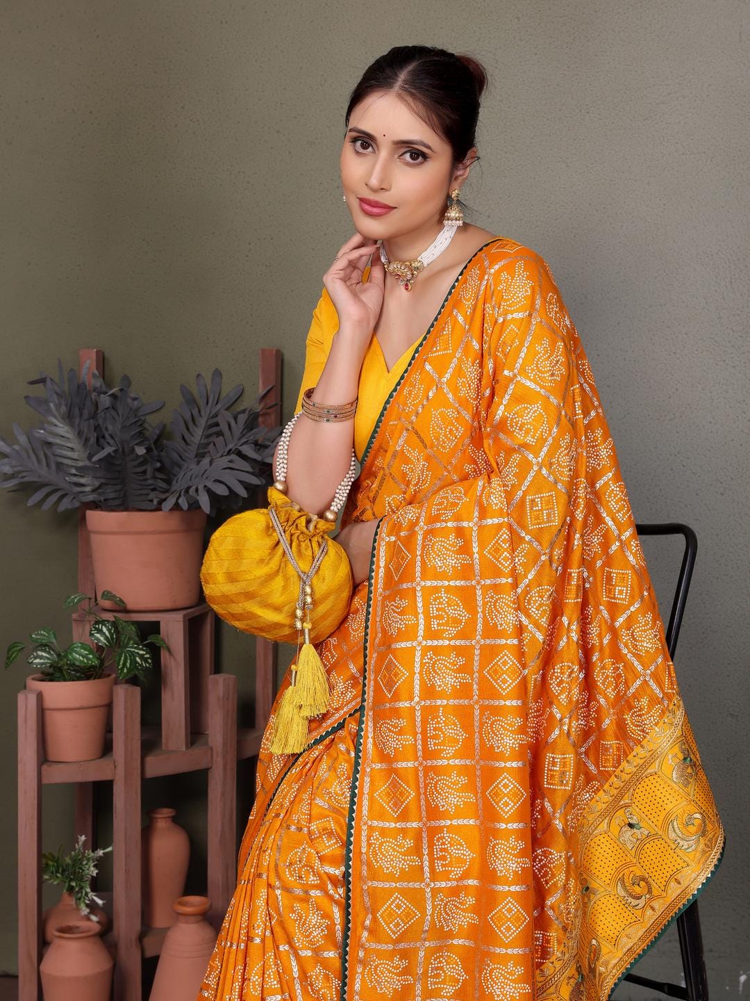 Ethnic Motifs Zari Woven Design Banarasi Saree