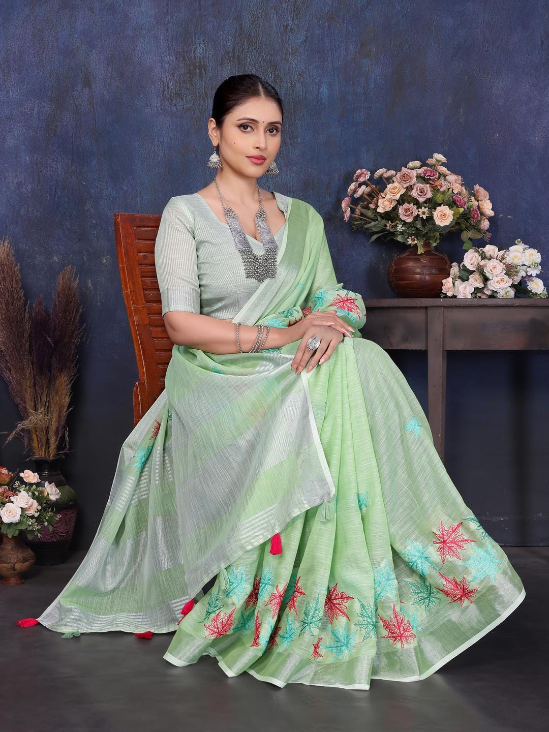 Ethnic Motifs Zari Woven Design Banarasi Saree
