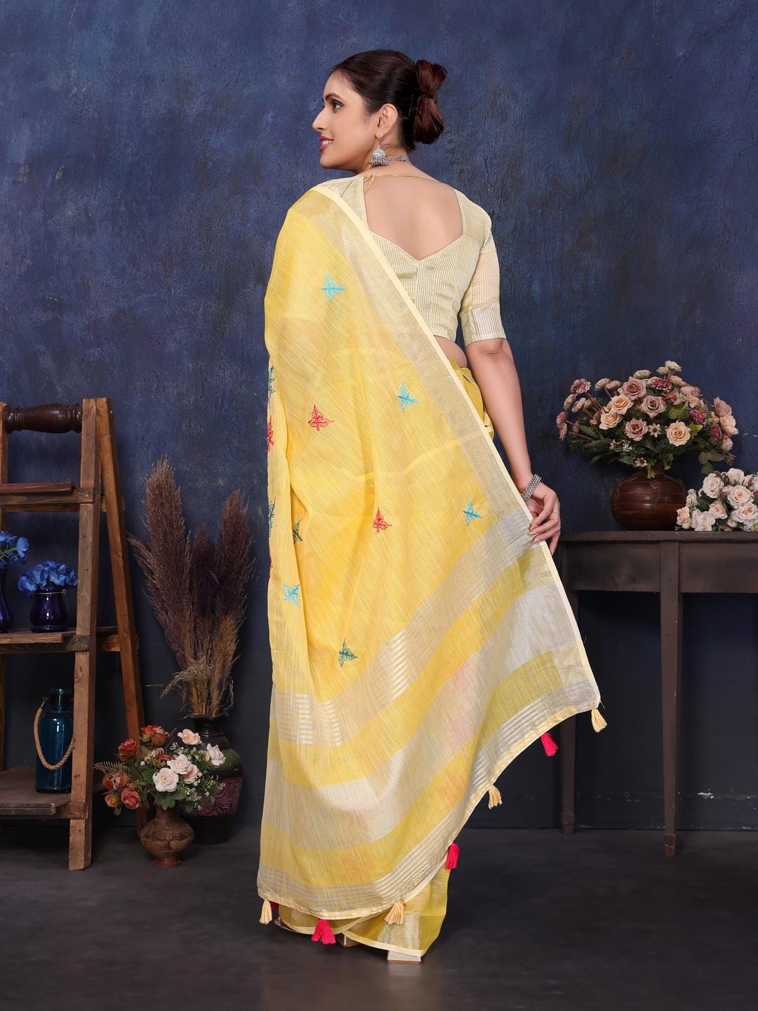 Ethnic Motifs Zari Woven Design Banarasi Saree