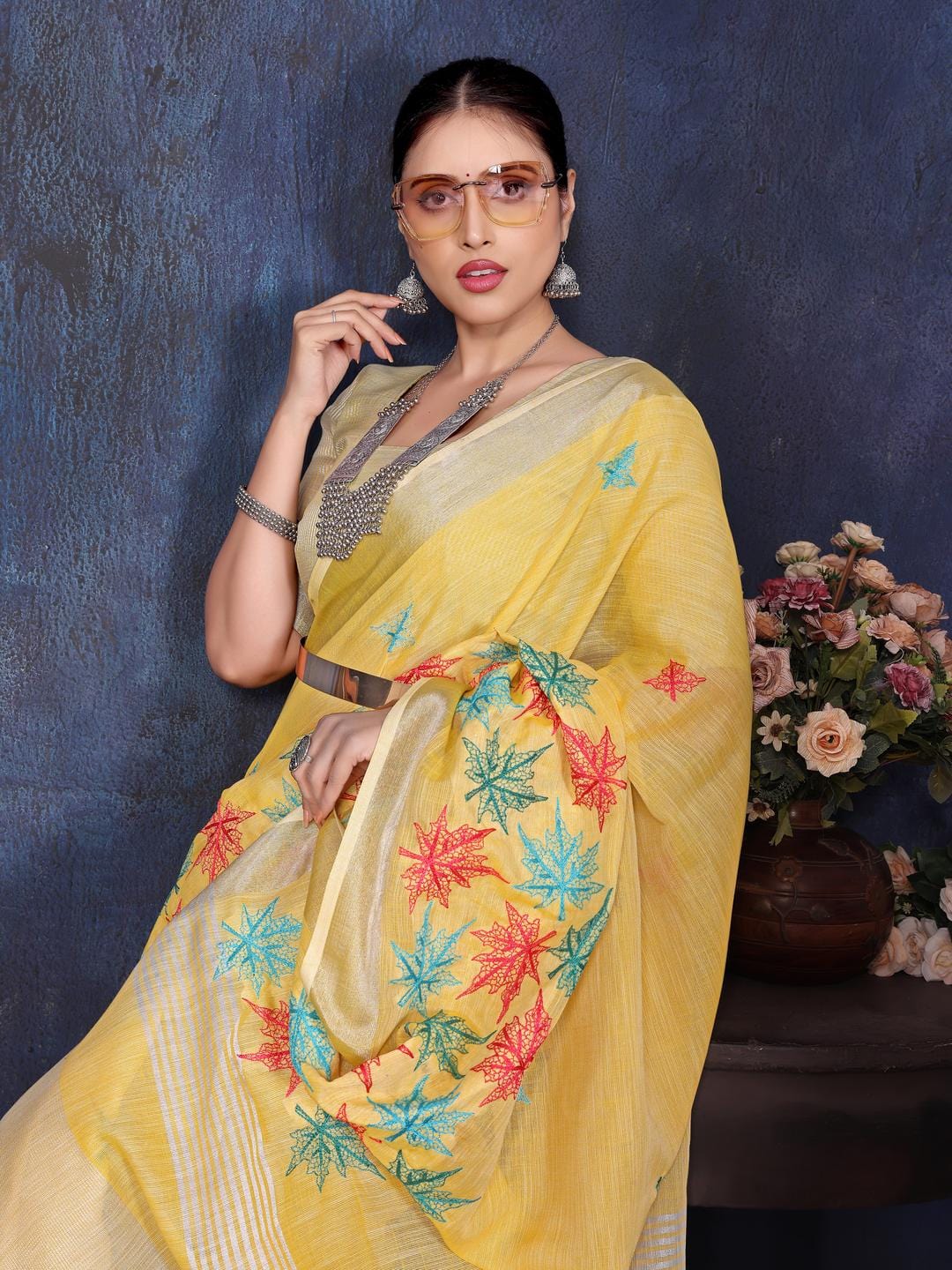Ethnic Motifs Zari Woven Design Banarasi Saree