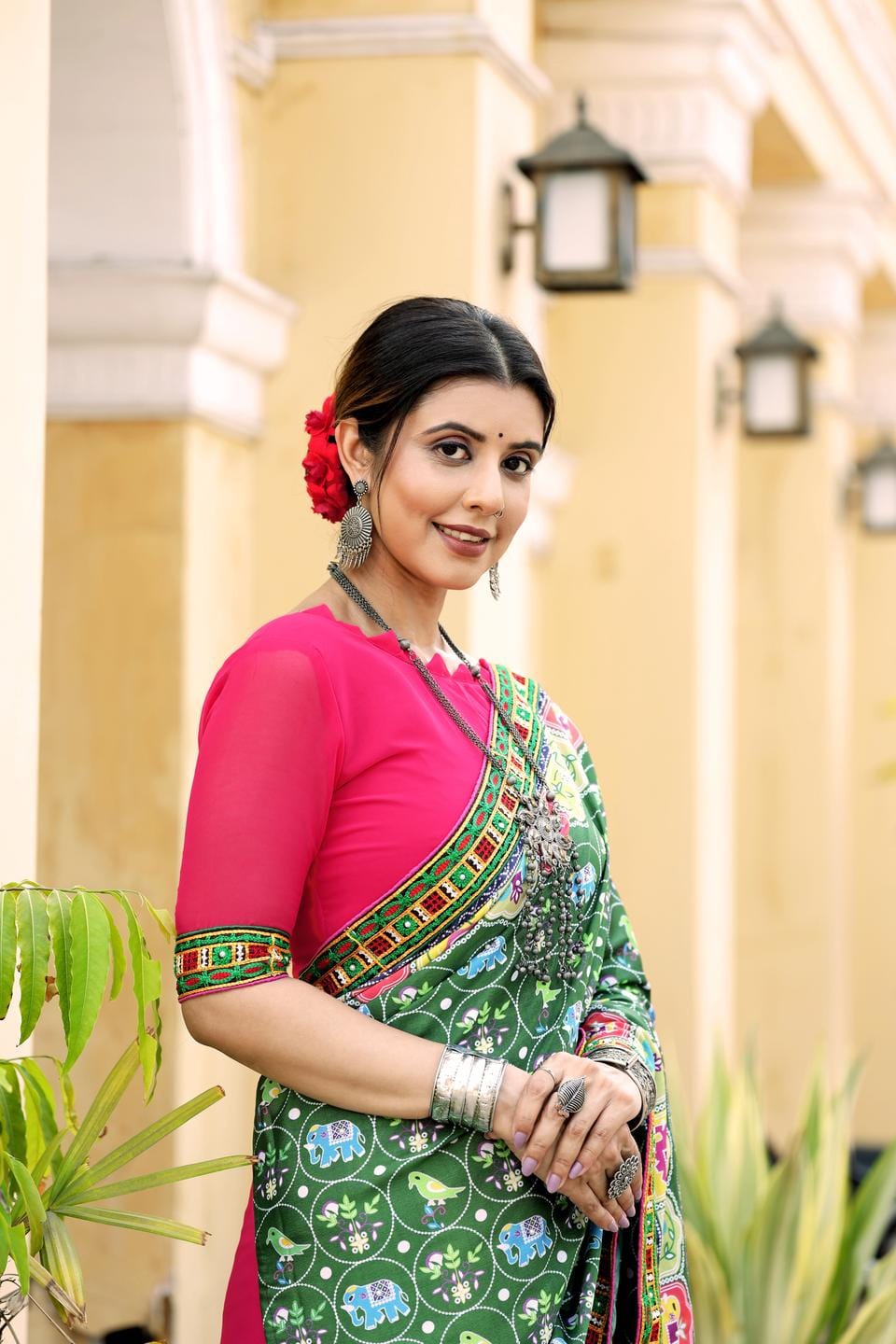 Ethnic Motifs Zari Woven Design Banarasi Saree