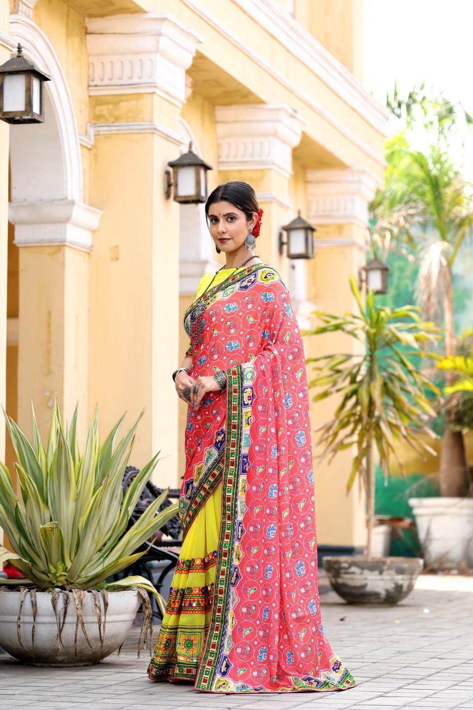 Ethnic Motifs Zari Woven Design Banarasi Saree