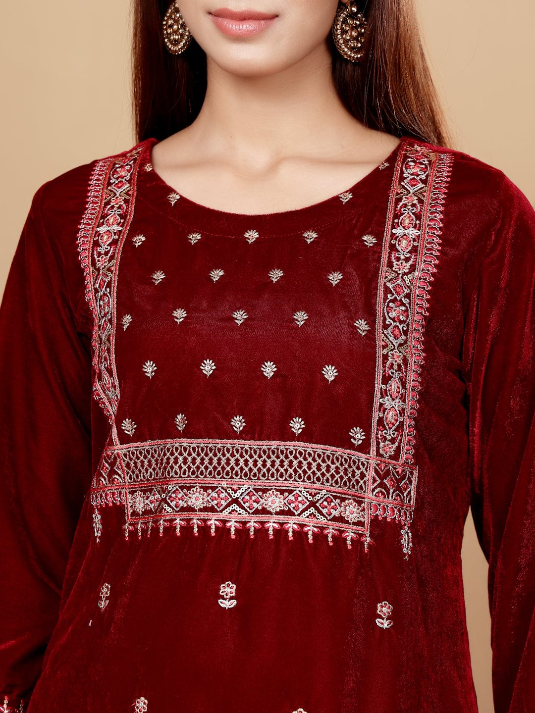 Varanga Women Maroon Velvet Thread Embroidered Straight Kurta With Trousers And Fringed Velvet Dupatta.