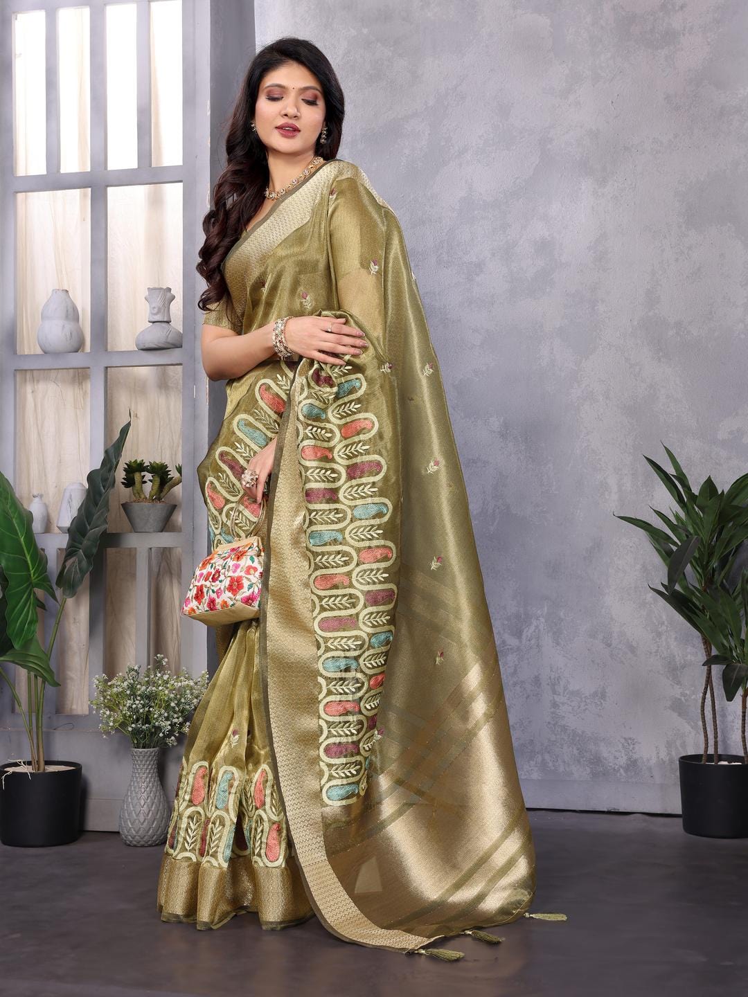 Ethnic Motifs Zari Woven Design Banarasi Saree