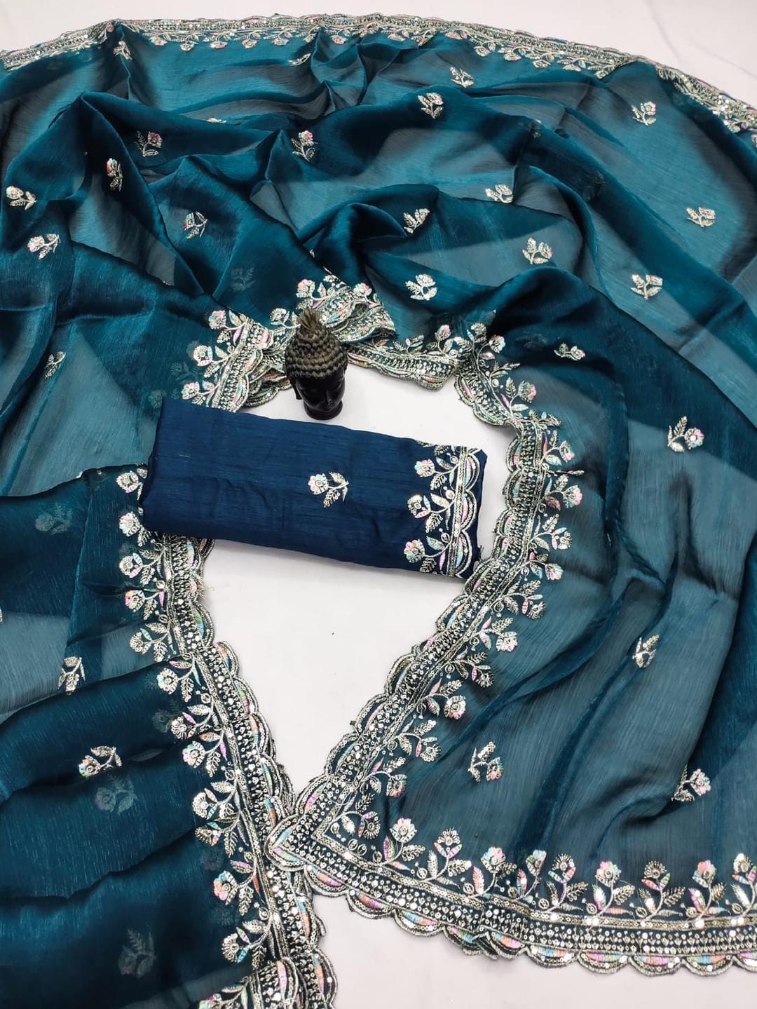 Ethnic Motifs Zari Woven Design Banarasi Saree