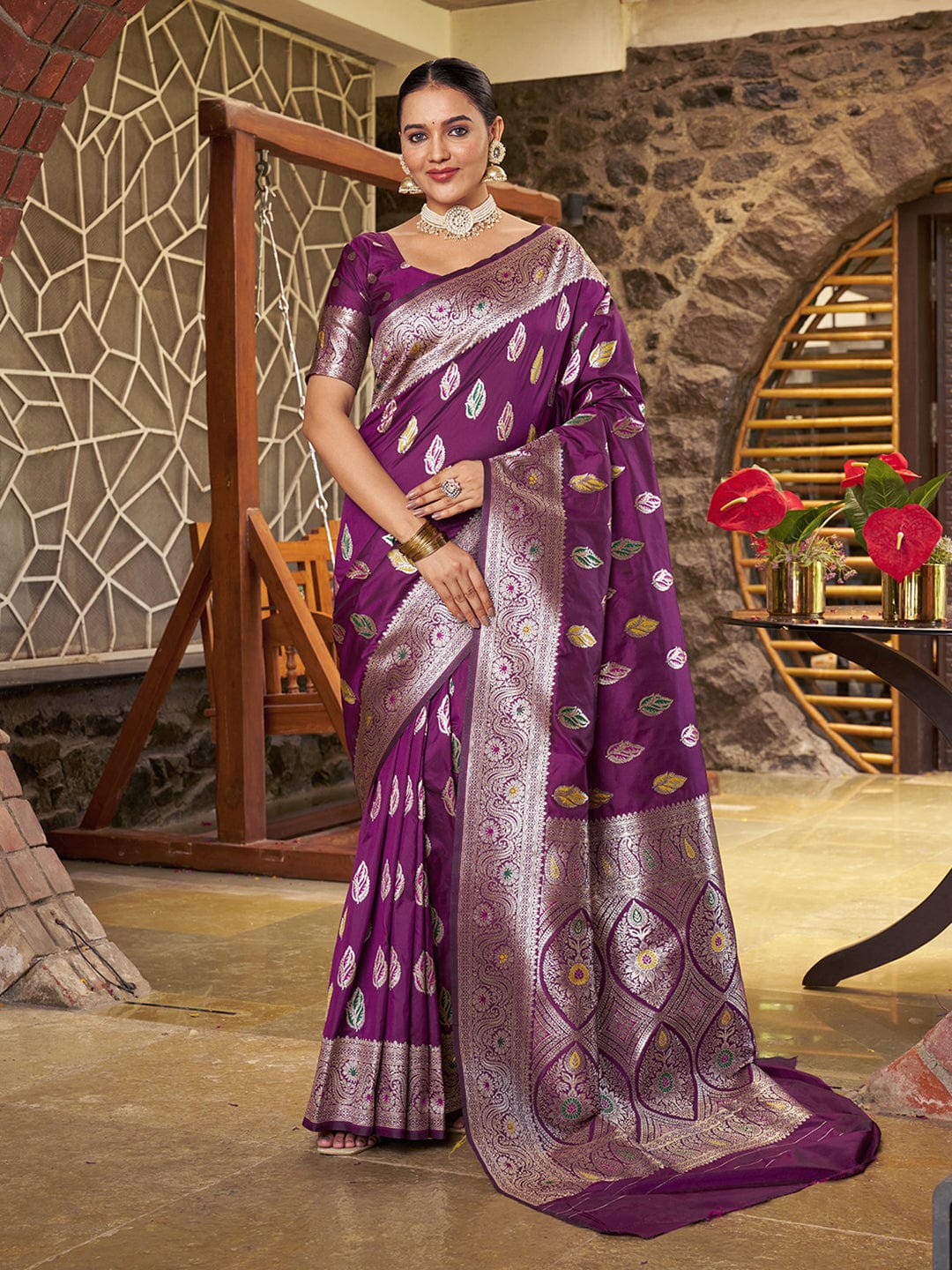 Varanga Women Woven Design Zari Silk Blend Banarasi Saree