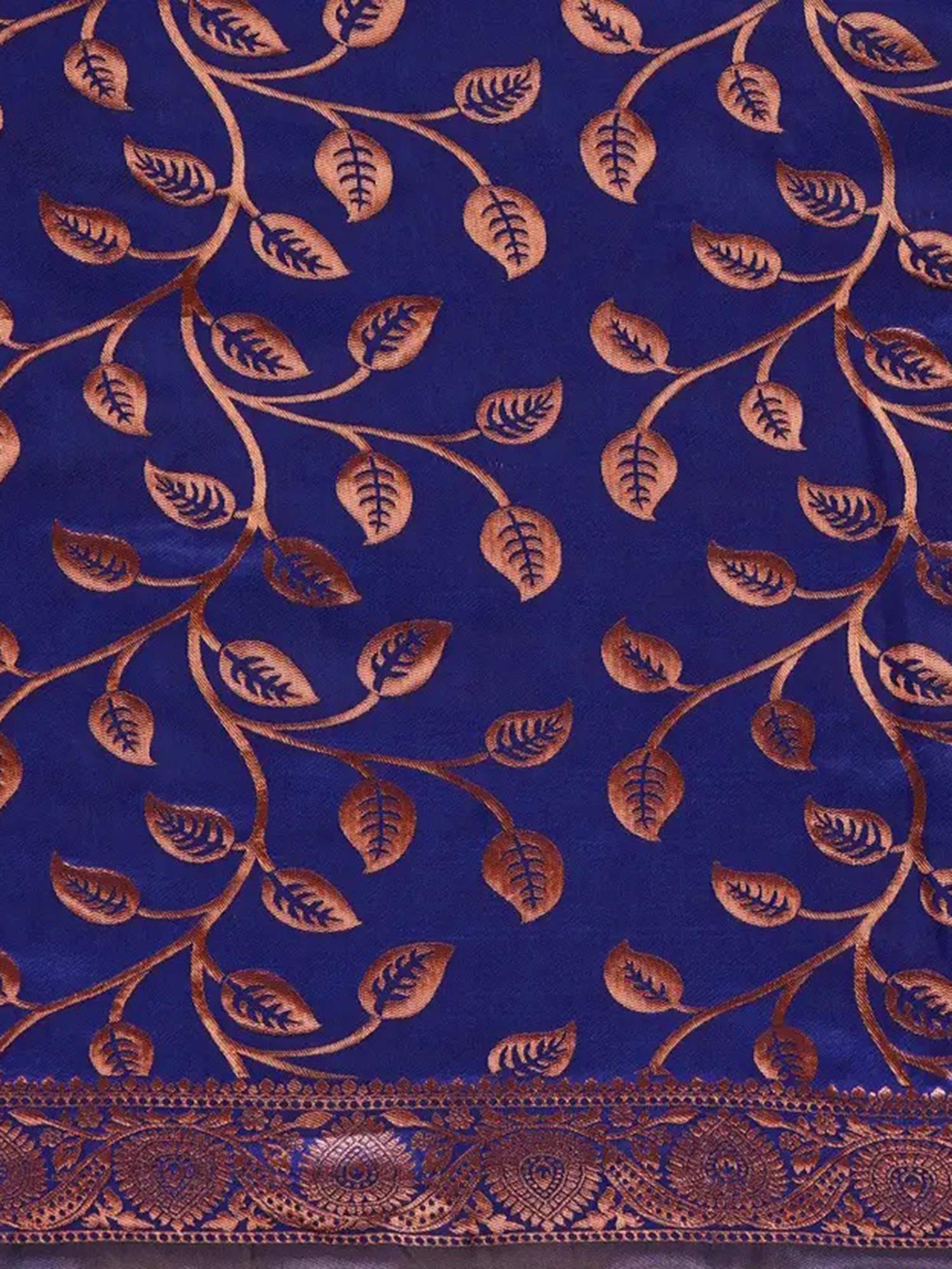 Varanga Women Banarasi Saree With Blouse Piece