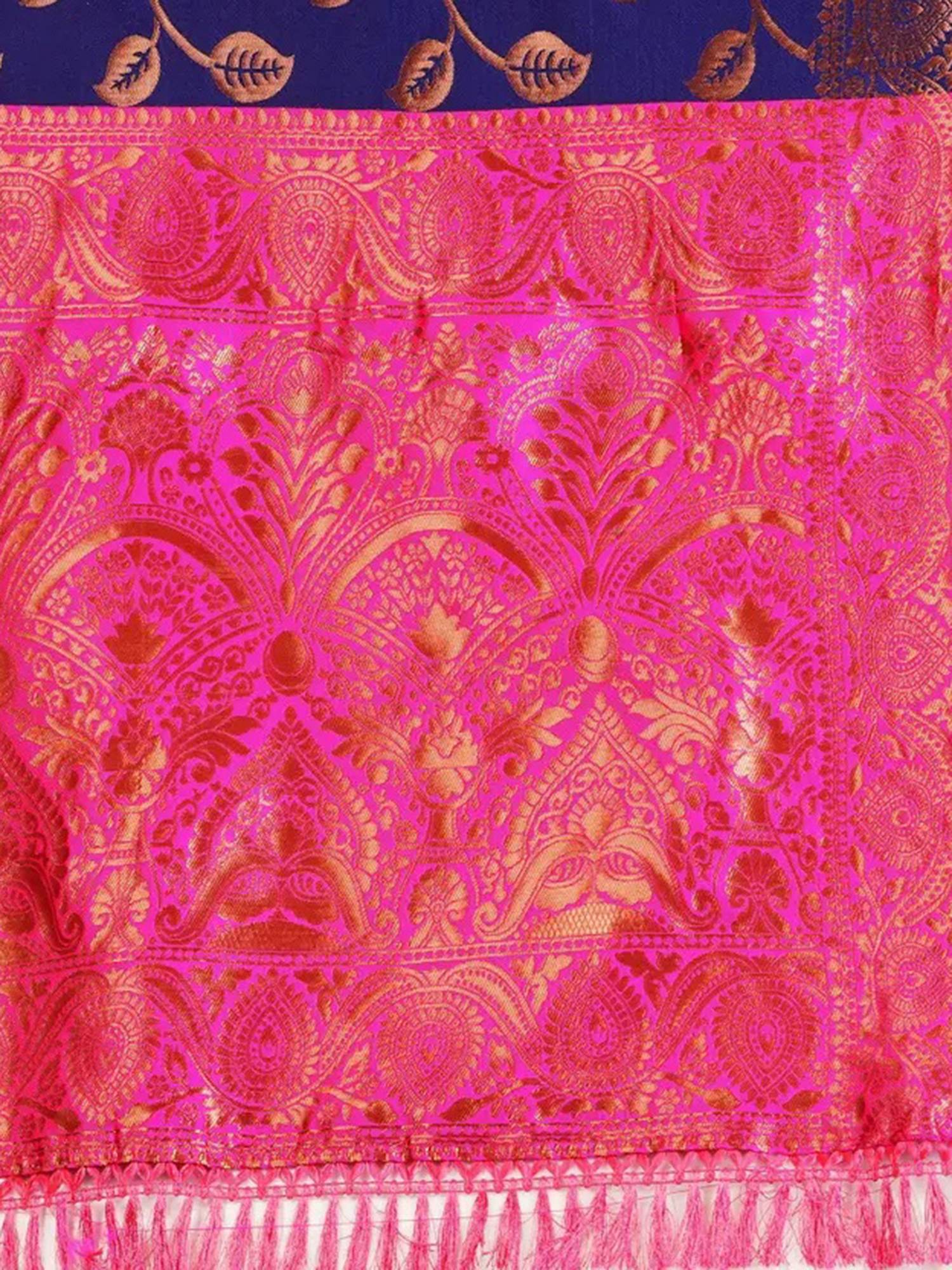 Varanga Women Banarasi Saree With Blouse Piece