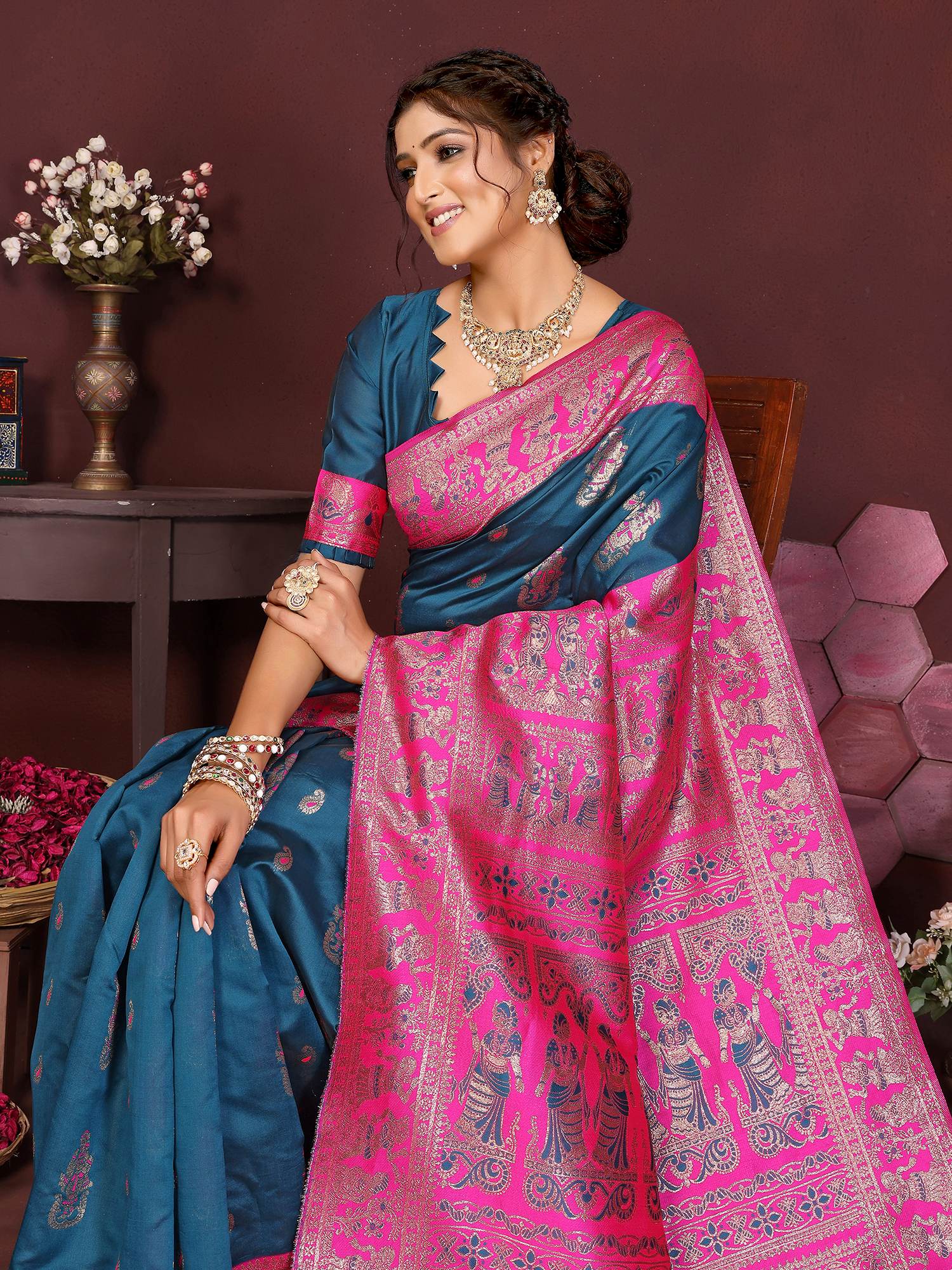 Varanga Women Banarasi Saree With Blouse Piece