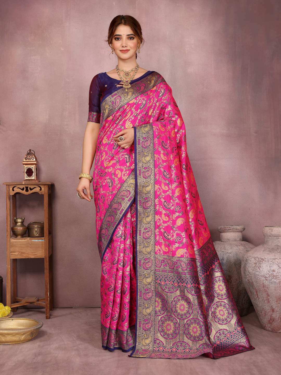 Varanga Women Banarasi Saree With Blouse Piece