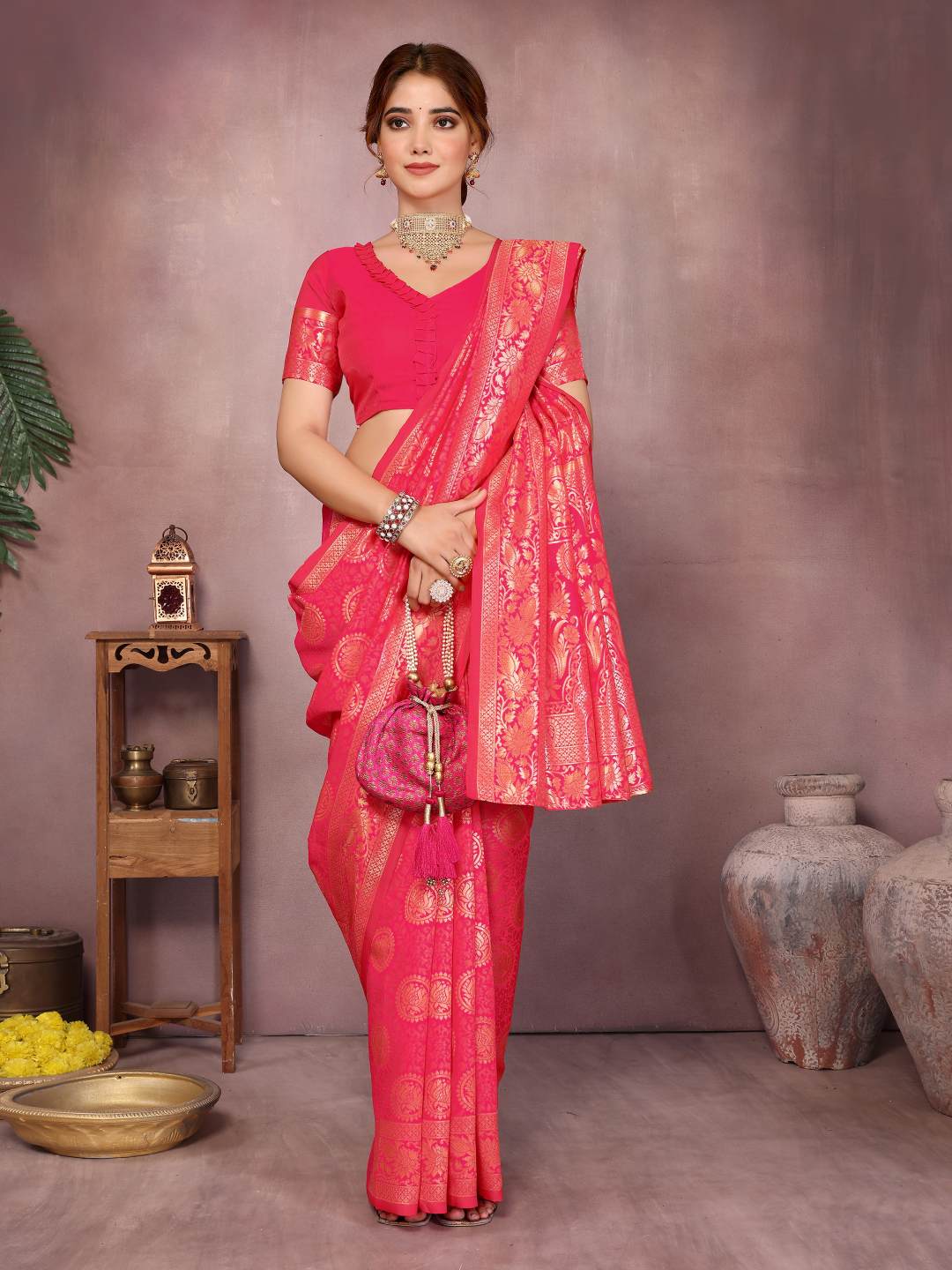 Varanga Women Banarasi Saree With Blouse Piece
