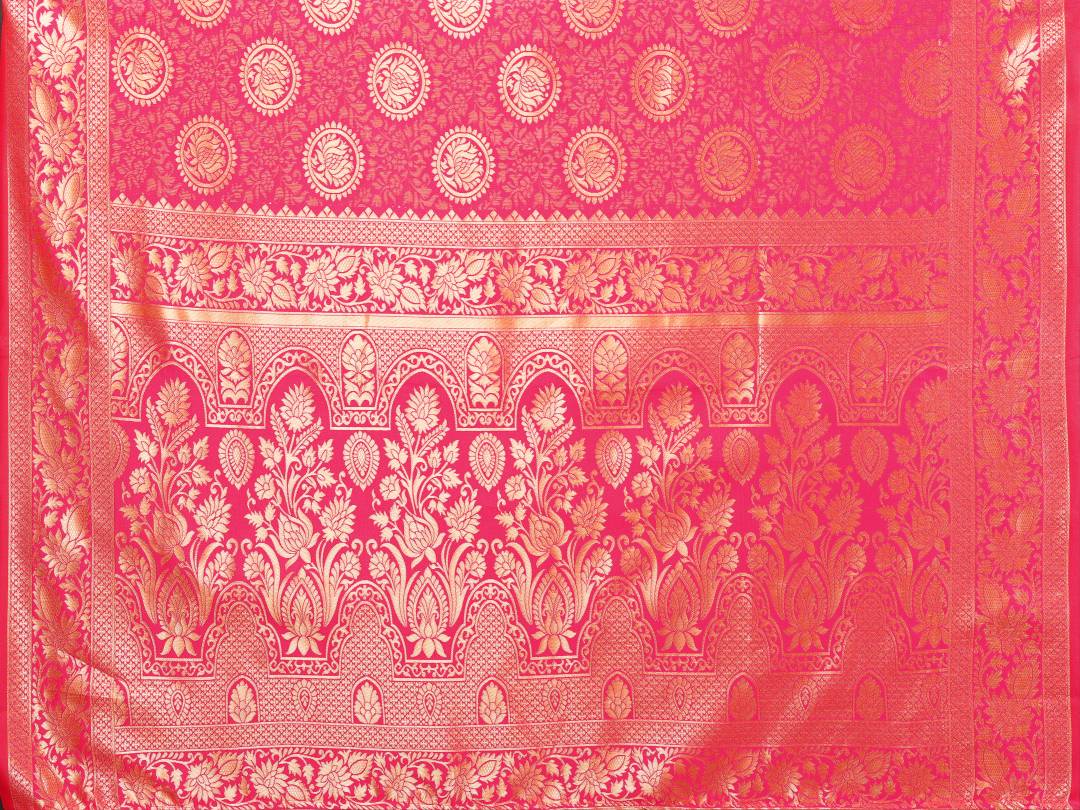 Varanga Women Banarasi Saree With Blouse Piece